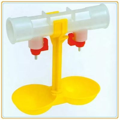 PP plastik Broiler Besleyici ve Suluk 80-100ml Su verimi